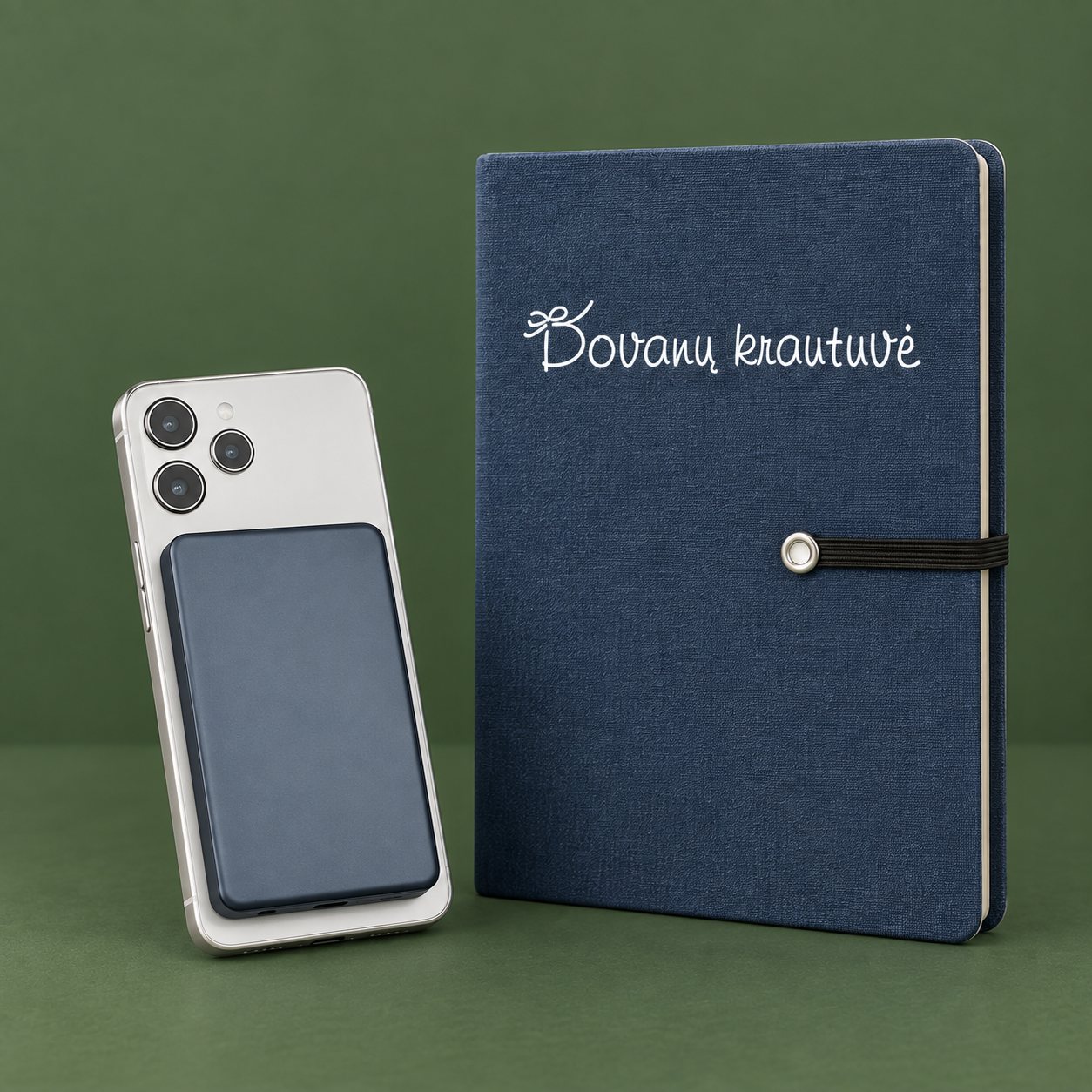 Darbo knyga ir belaidis įkroviklis su logotipu